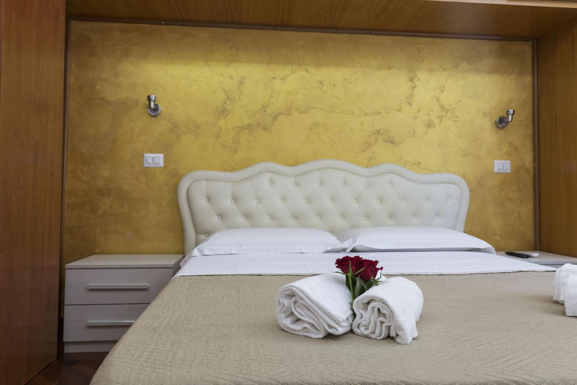 Hotel L'Imperiale Roma Esterno foto